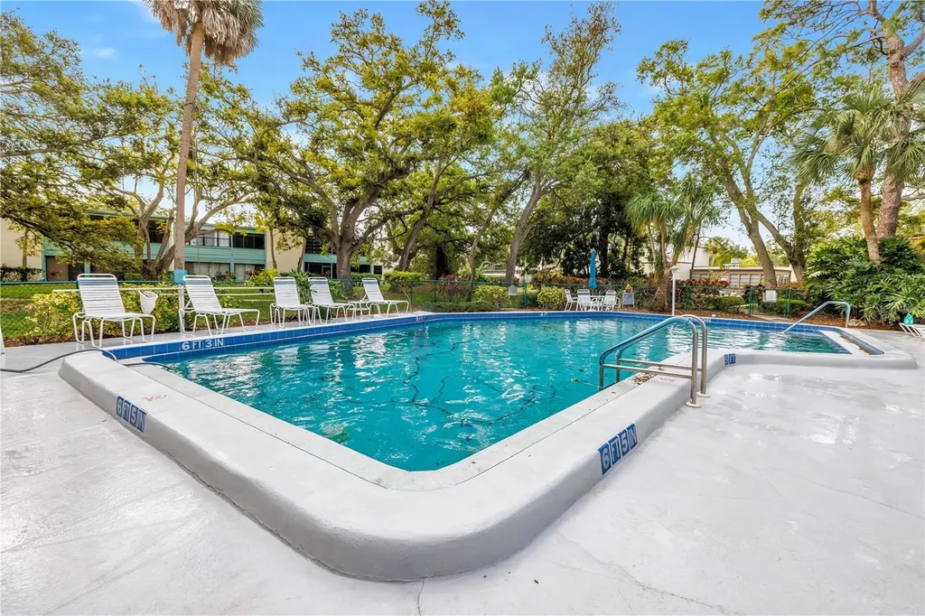 415 Spring Lakes Boulevard Bradenton FL 34210