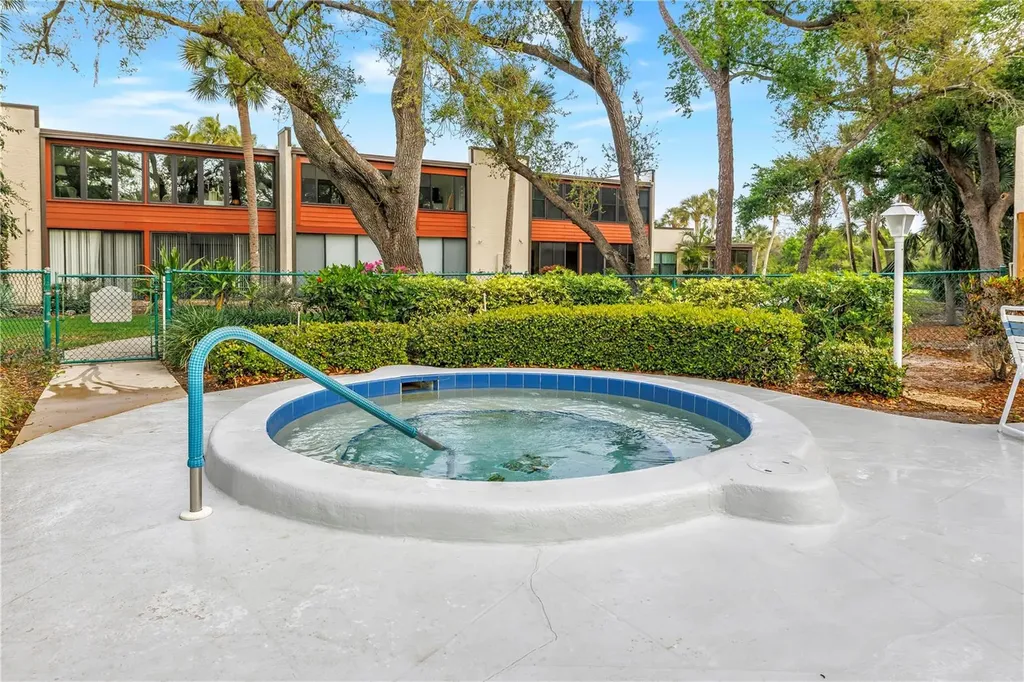 415 Spring Lakes Boulevard Bradenton FL 34210