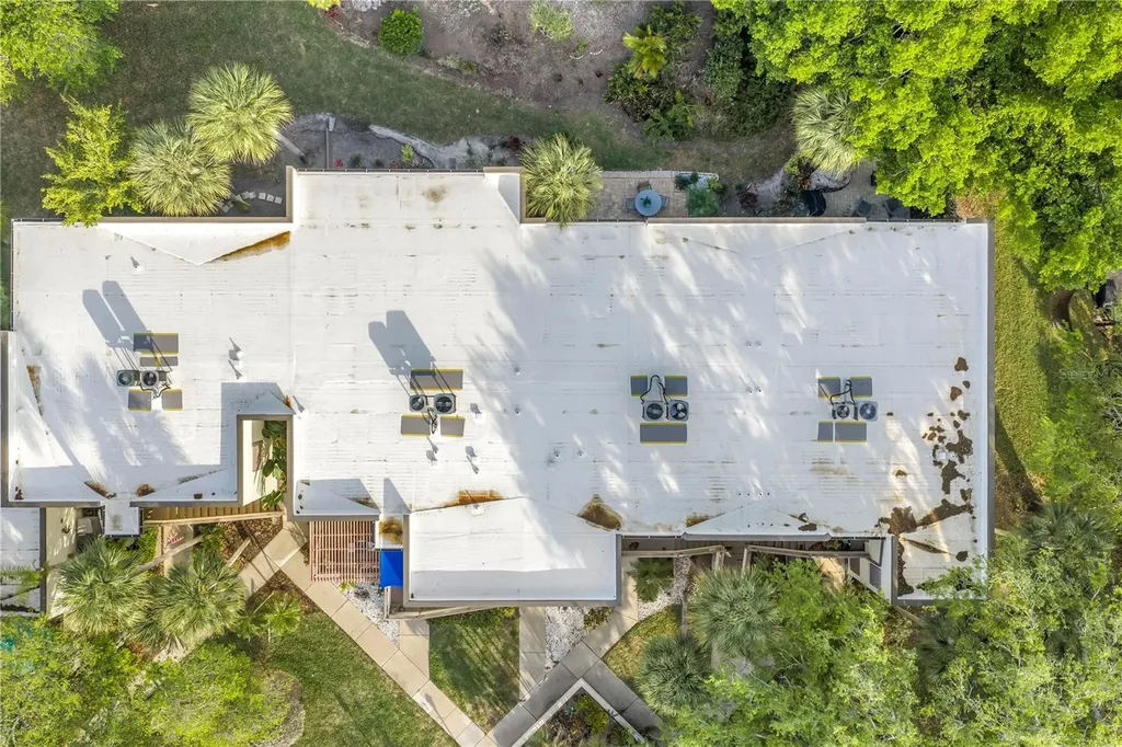415 Spring Lakes Boulevard Bradenton FL 34210