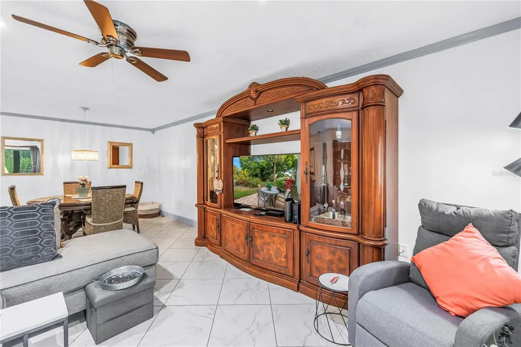 415 Spring Lakes Boulevard Bradenton FL 34210