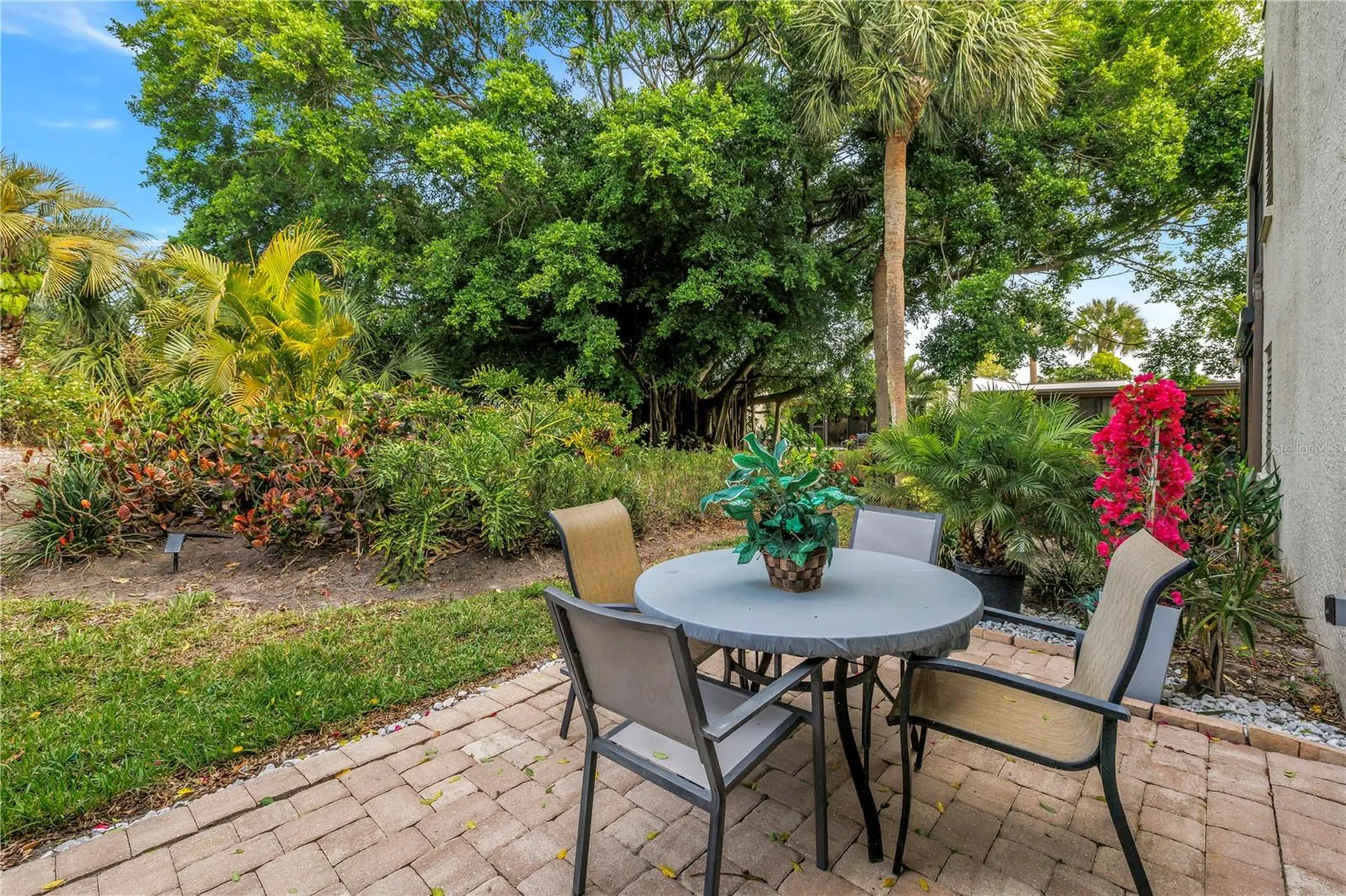 415 Spring Lakes Boulevard Bradenton FL 34210