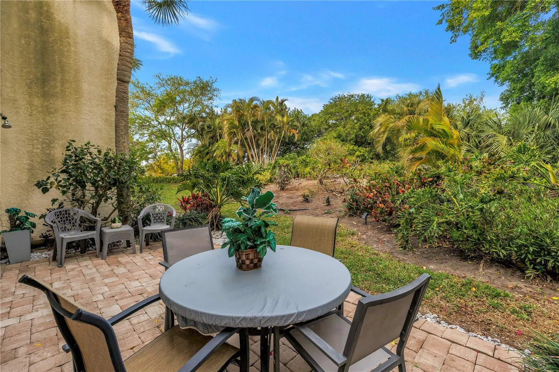 415 Spring Lakes Boulevard Bradenton FL 34210