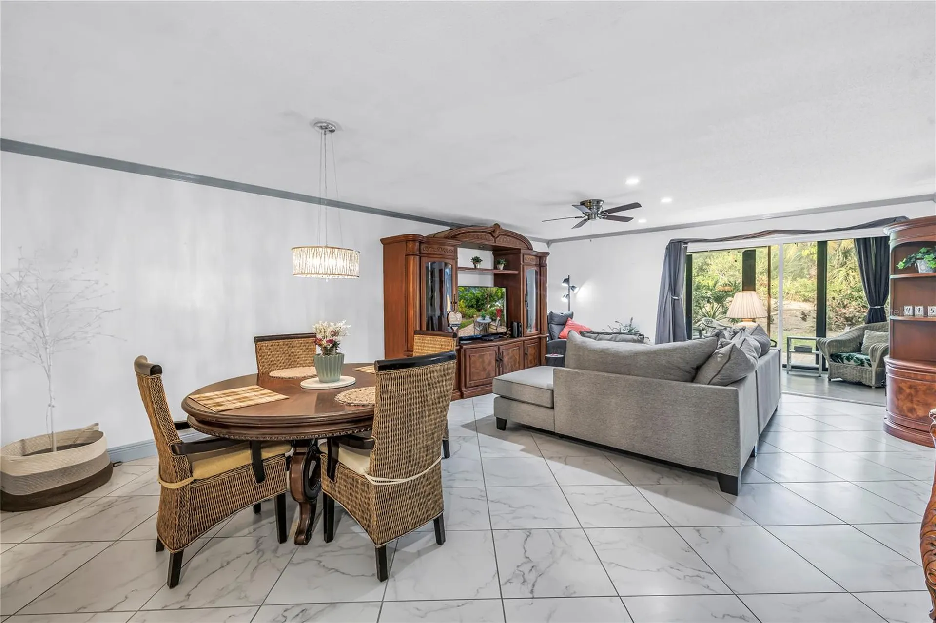 415 Spring Lakes Boulevard Bradenton FL 34210