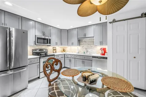 415 Spring Lakes Boulevard Bradenton FL 34210