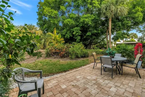 415 Spring Lakes Boulevard Bradenton FL 34210