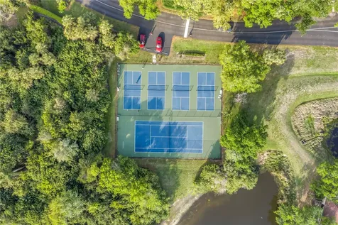 415 Spring Lakes Boulevard Bradenton FL 34210