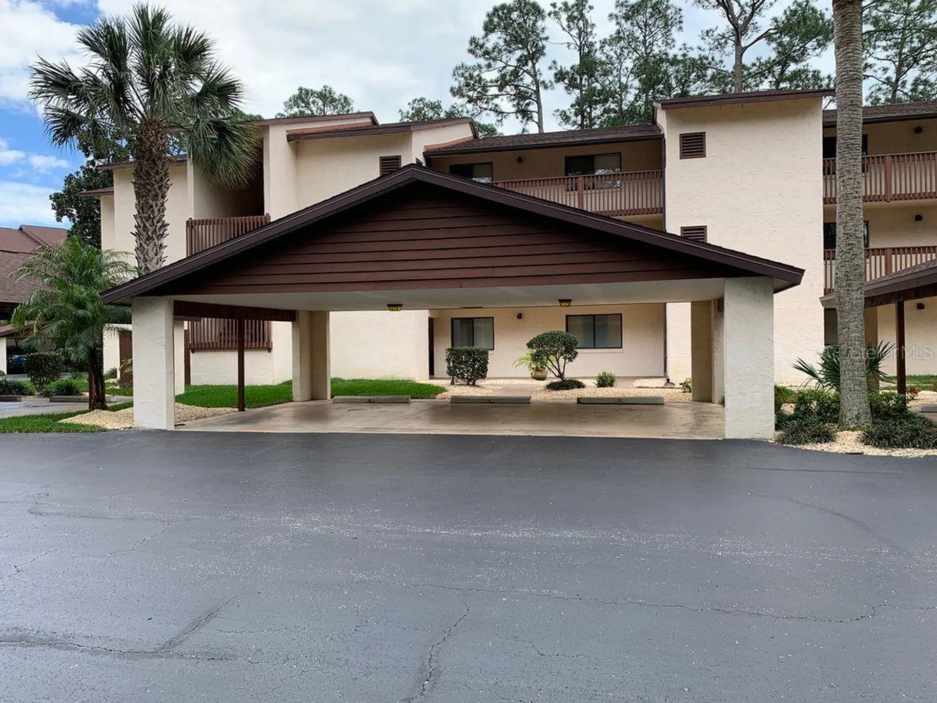 275 Indigo Drive Daytona Beach FL 32114