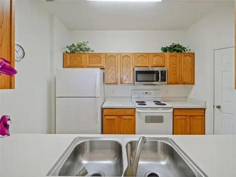 7675 Comrow Street Kissimmee FL 34747