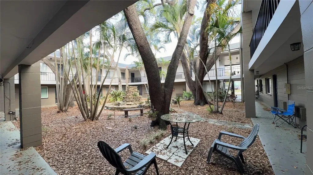 3914 W Neptune Street Tampa FL 33629