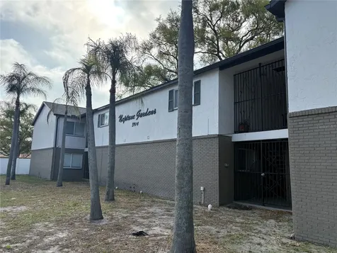 3914 W Neptune Street Tampa FL 33629