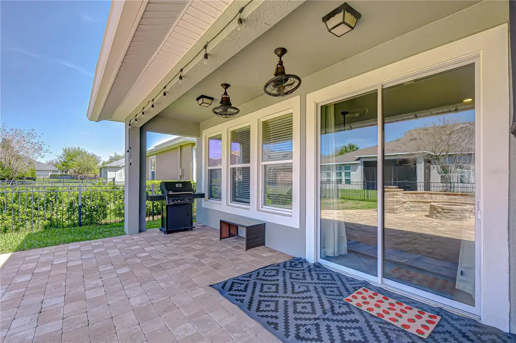 5821 Jasper Glen Drive Lithia FL 33547