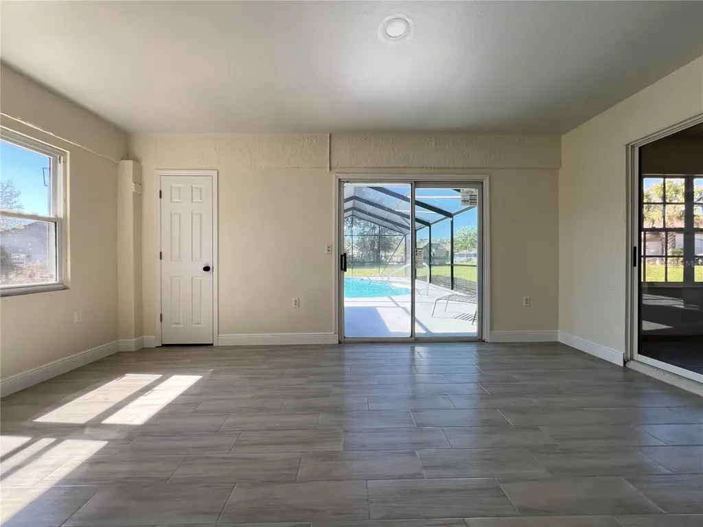 10 Hickory Loop Ocala FL 34472