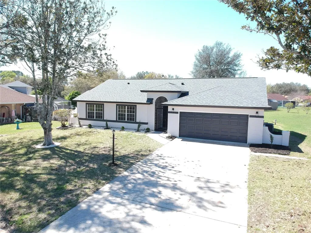 10 Hickory Loop Ocala FL 34472