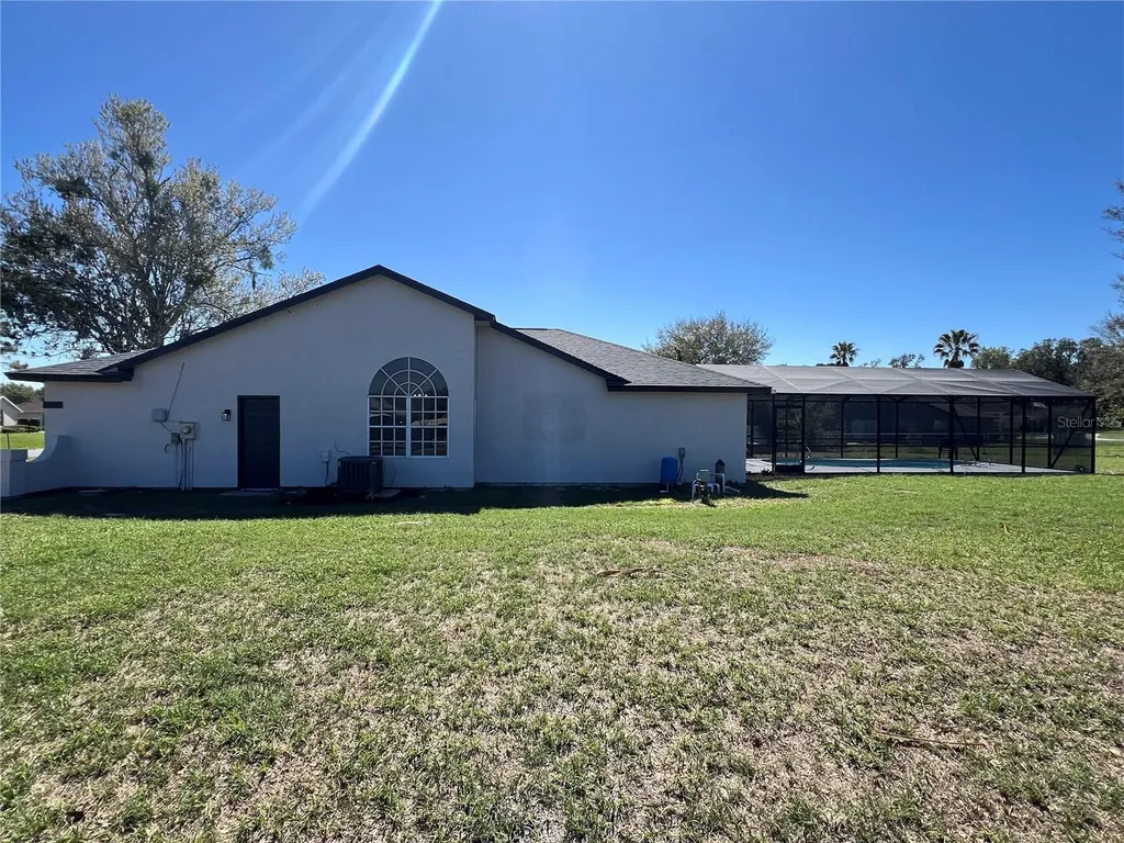 10 Hickory Loop Ocala FL 34472