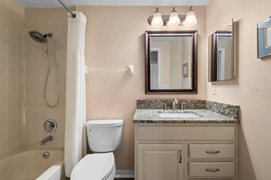 327 Caloosa Woods Lane Sun City Center FL 33573