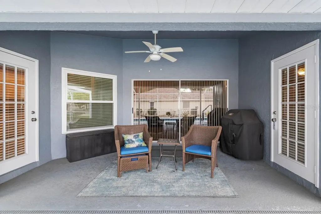 327 Caloosa Woods Lane Sun City Center FL 33573