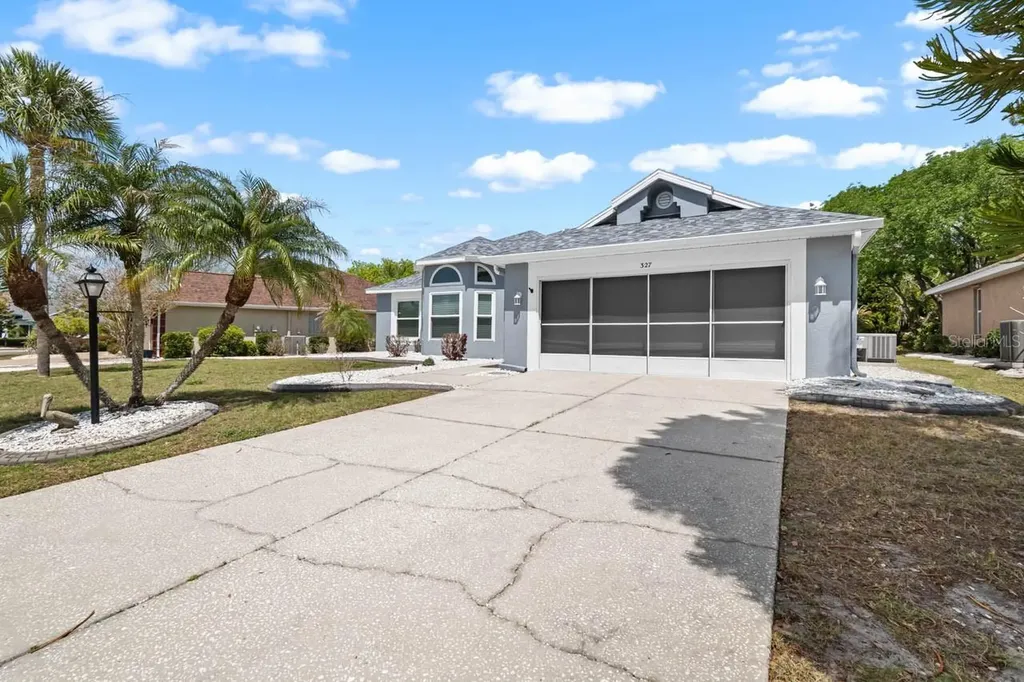 327 Caloosa Woods Lane Sun City Center FL 33573