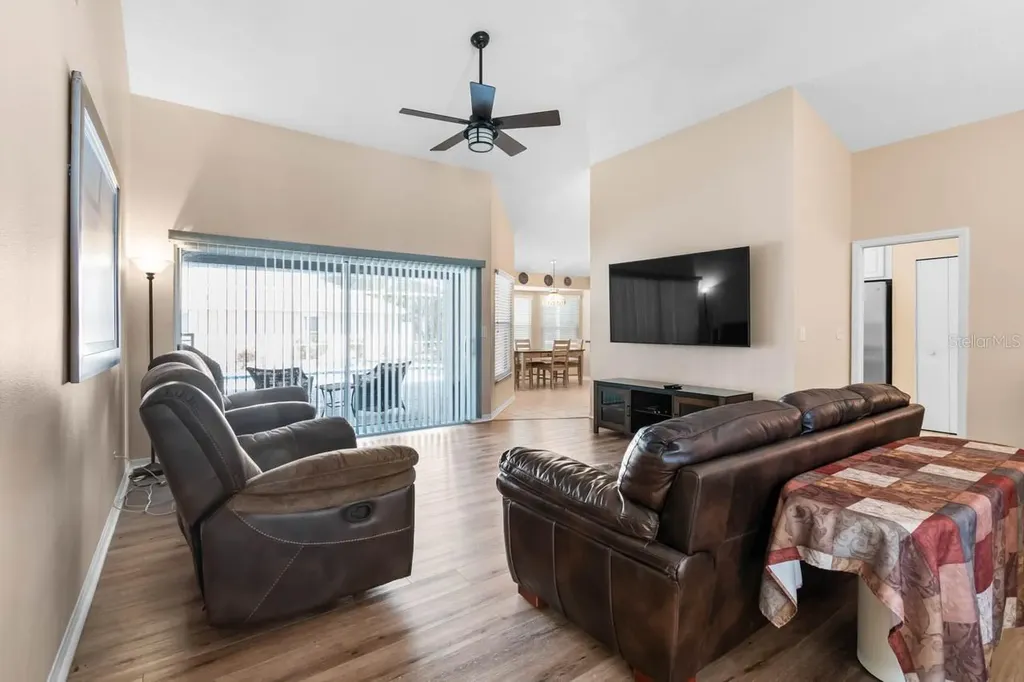 327 Caloosa Woods Lane Sun City Center FL 33573