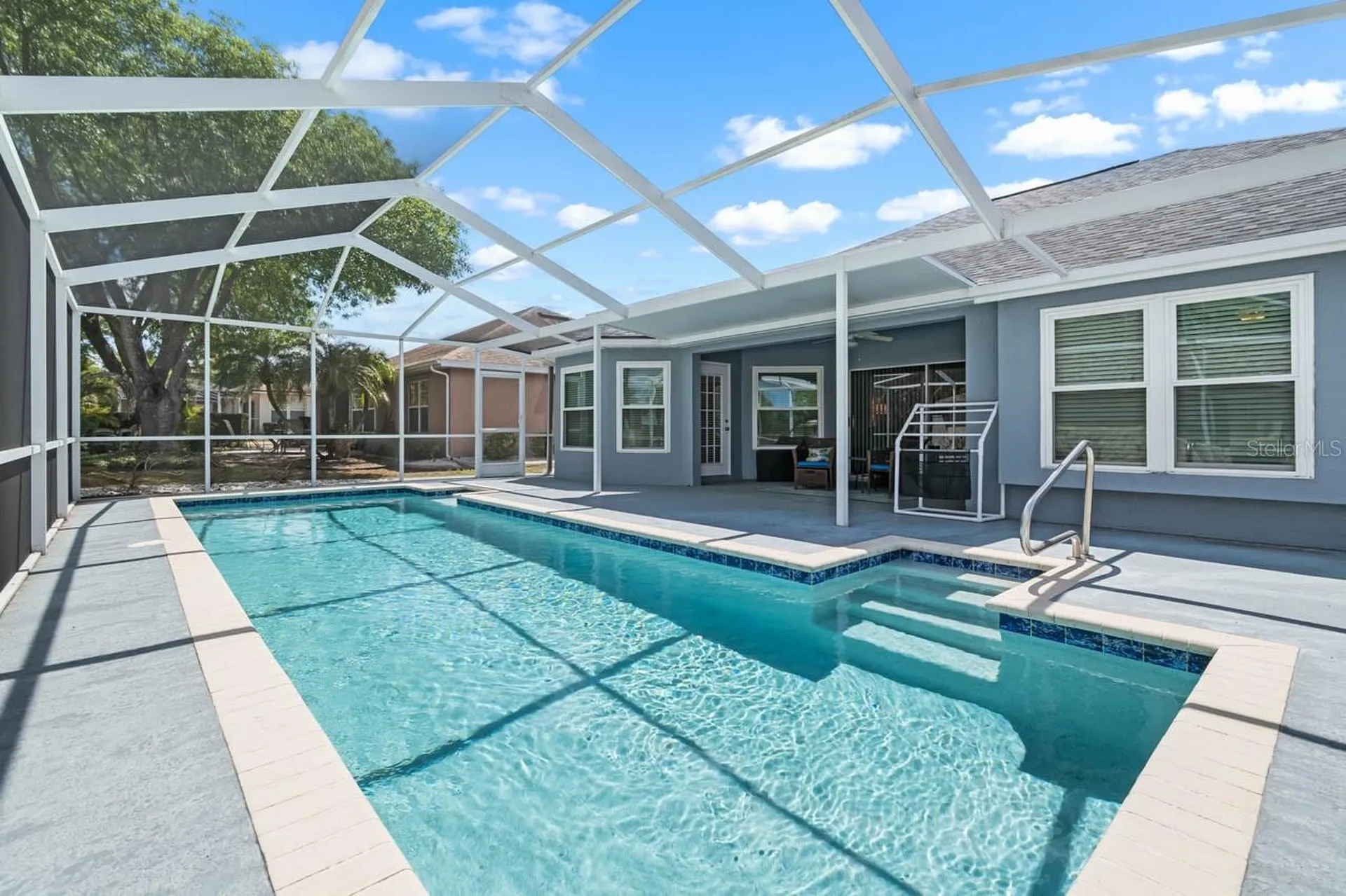 327 Caloosa Woods Lane Sun City Center FL 33573