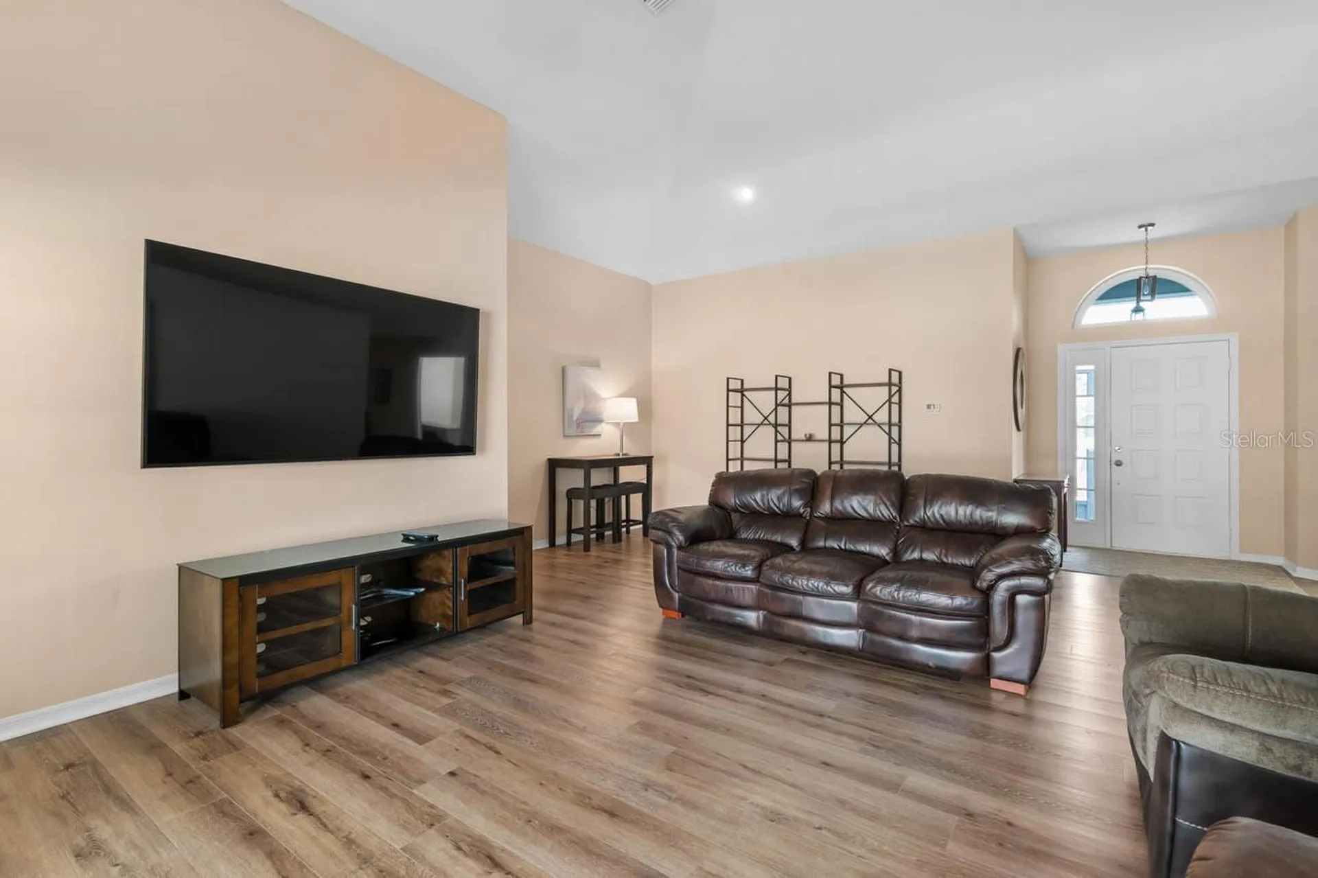 327 Caloosa Woods Lane Sun City Center FL 33573