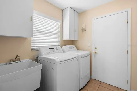327 Caloosa Woods Lane Sun City Center FL 33573