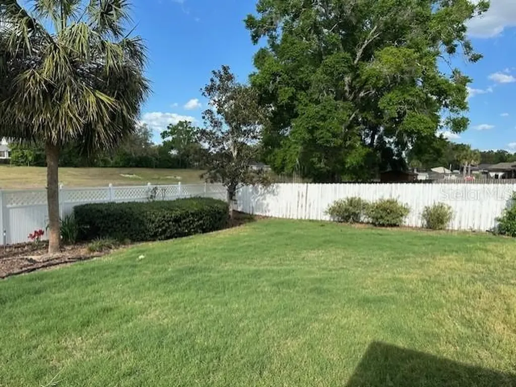 25338 SW 21st Place Newberry FL 32669