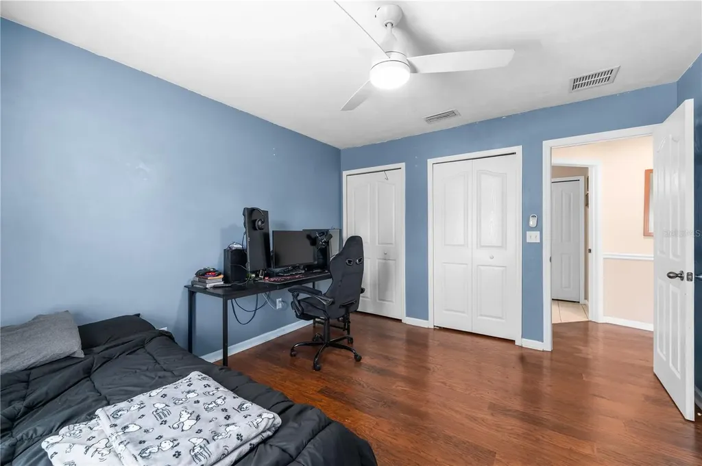 25338 SW 21st Place Newberry FL 32669
