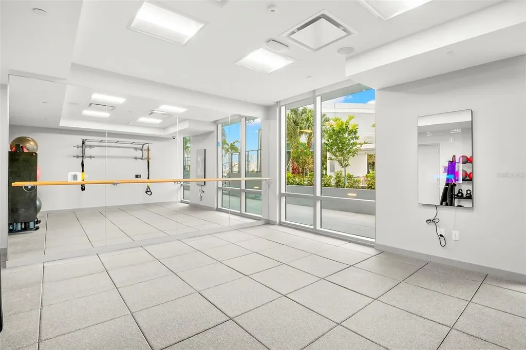 400 Central Avenue St Petersburg FL 33701