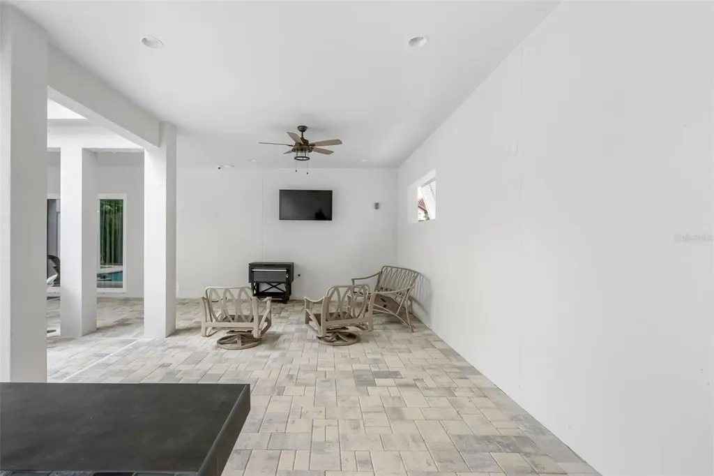 124 Forest Hills Drive Redington Shores FL 33708