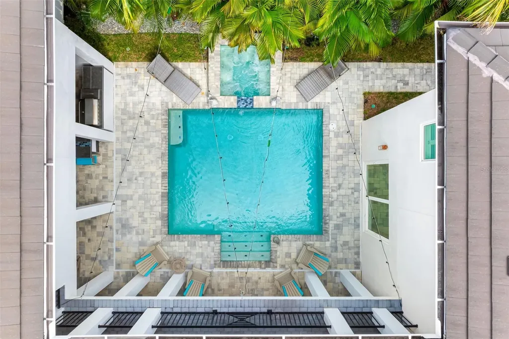 124 Forest Hills Drive Redington Shores FL 33708