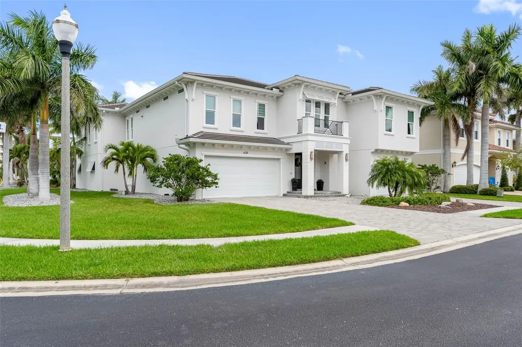 124 Forest Hills Drive Redington Shores FL 33708