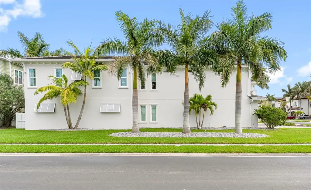 124 Forest Hills Drive Redington Shores FL 33708