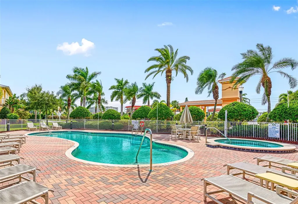 124 Forest Hills Drive Redington Shores FL 33708