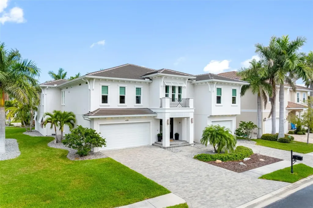 124 Forest Hills Drive Redington Shores FL 33708