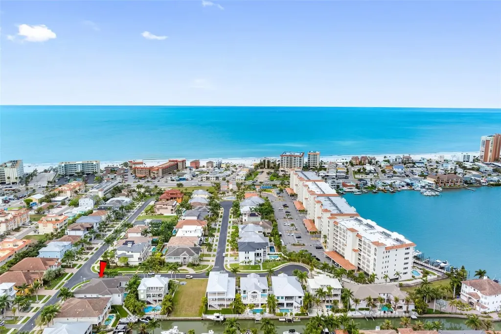 124 Forest Hills Drive Redington Shores FL 33708