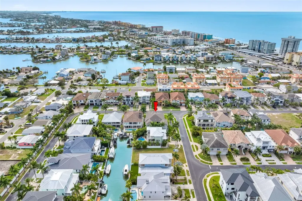 124 Forest Hills Drive Redington Shores FL 33708