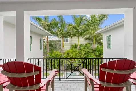 124 Forest Hills Drive Redington Shores FL 33708