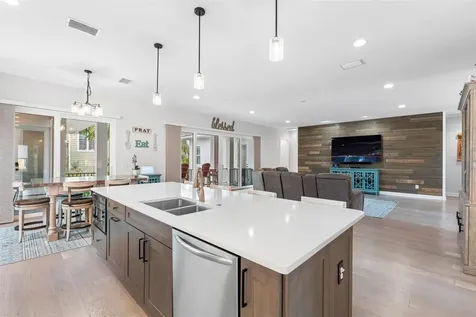 124 Forest Hills Drive Redington Shores FL 33708
