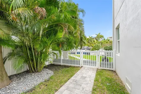 124 Forest Hills Drive Redington Shores FL 33708