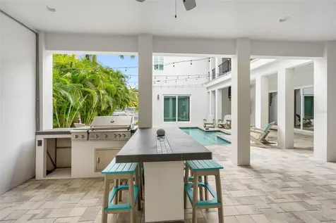 124 Forest Hills Drive Redington Shores FL 33708