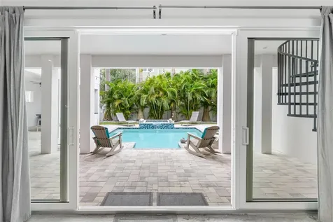 124 Forest Hills Drive Redington Shores FL 33708