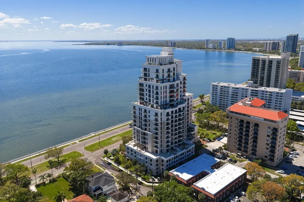2103 Bayshore Boulevard Tampa FL 33606