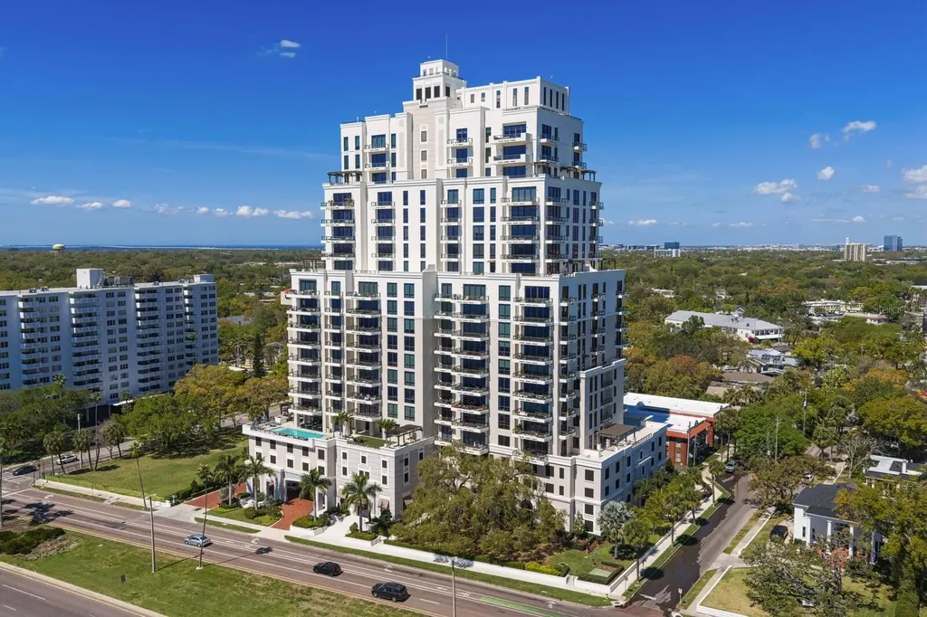2103 Bayshore Boulevard Tampa FL 33606