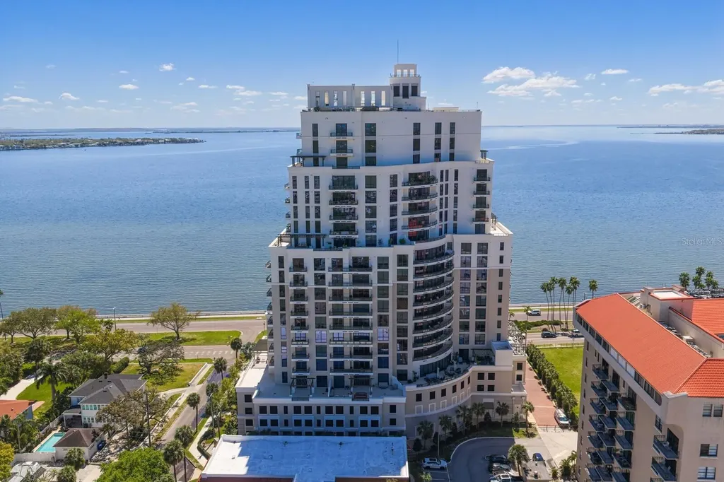 2103 Bayshore Boulevard Tampa FL 33606