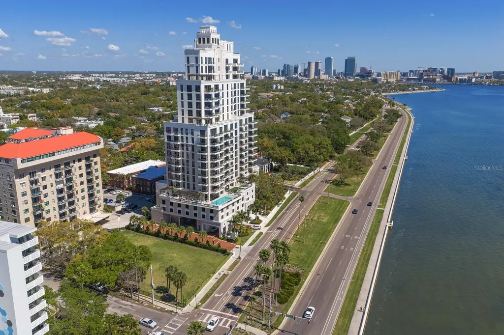 2103 Bayshore Boulevard Tampa FL 33606