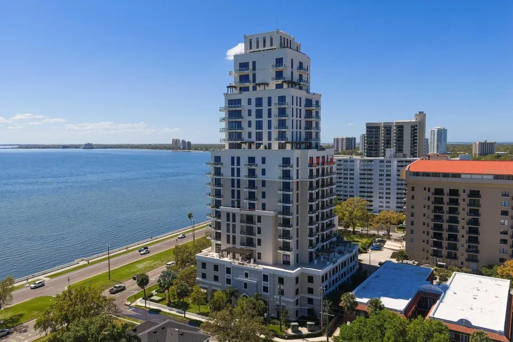 2103 Bayshore Boulevard Tampa FL 33606