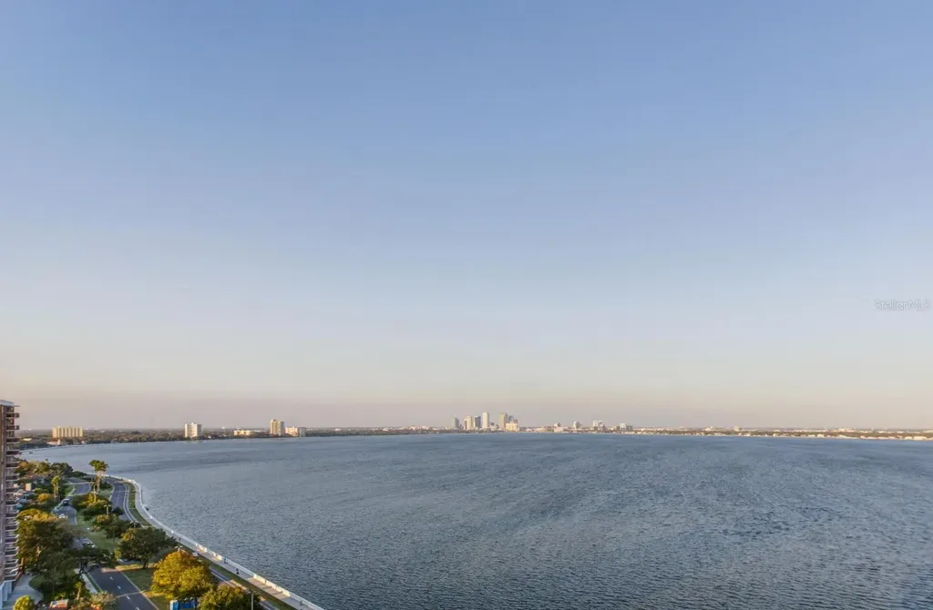 2103 Bayshore Boulevard Tampa FL 33606