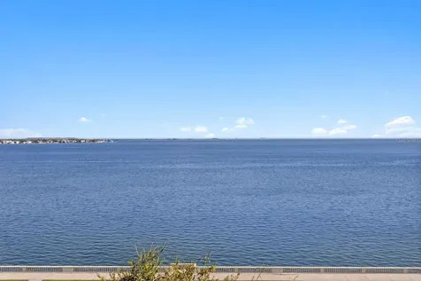 2103 Bayshore Boulevard Tampa FL 33606