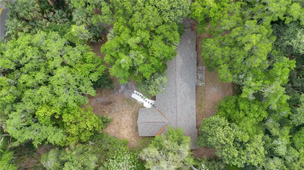 599 Lake Geneva Road Geneva FL 32732