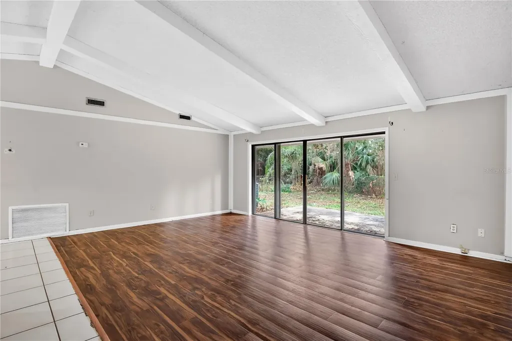 599 Lake Geneva Road Geneva FL 32732